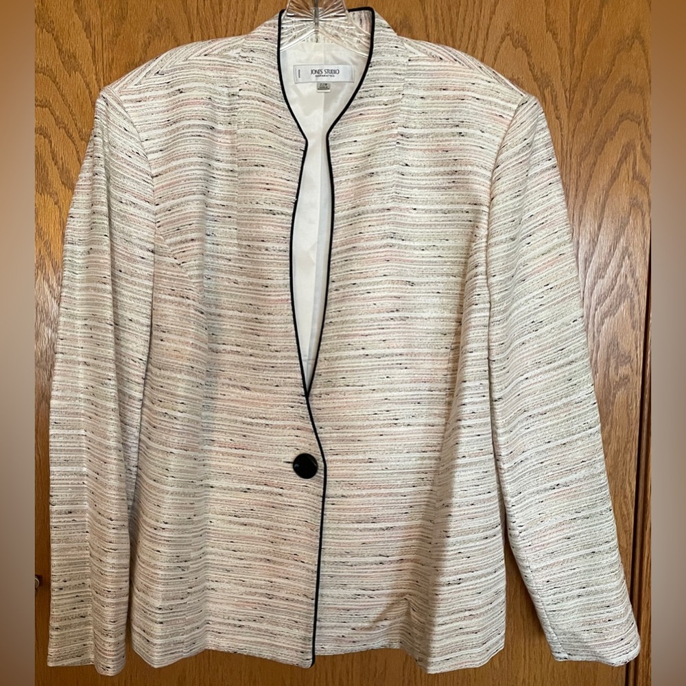 Women’s professional jacket size 22w